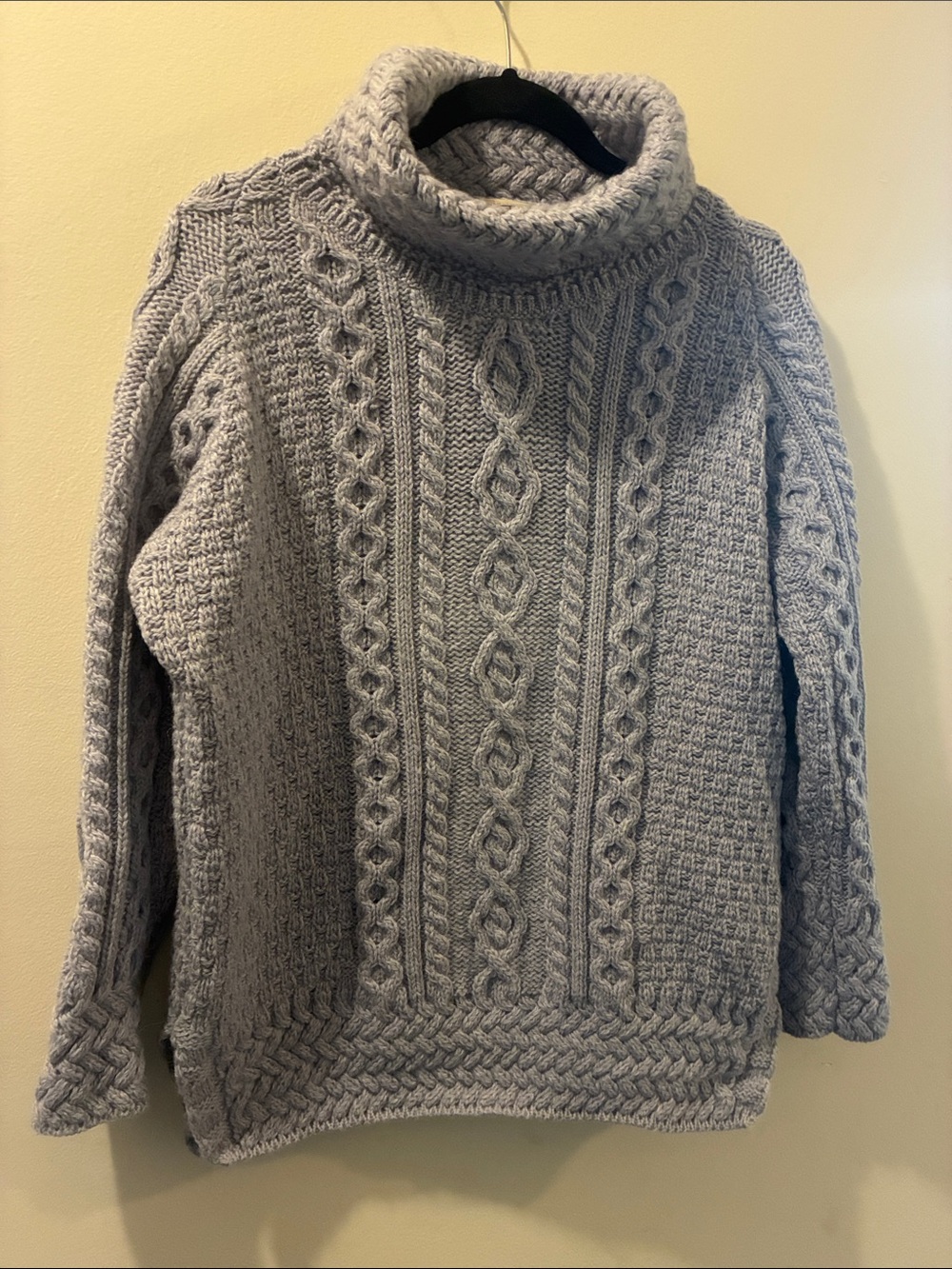 Carraigdonn- Classic Chunky Cable Turtleneck Sweater - Light Gray/blue - large